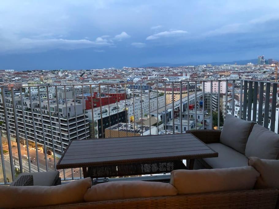 Apartament Stunning View Over Vienna In City Center Zewnętrze zdjęcie